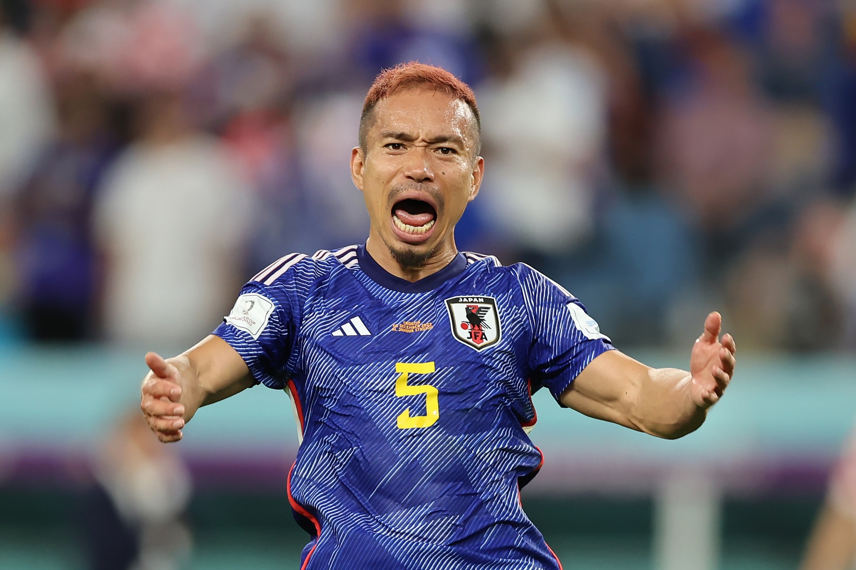 日媒:擊敗巴林后,長友佑都再現卡塔爾世界杯“Bravo”名場面