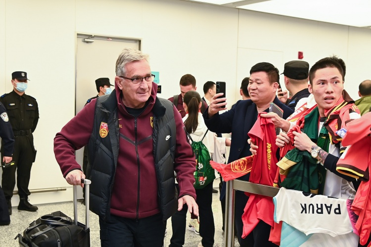 蘇媒:國足仍有爭第二希望,但真的不能再“守”下去了